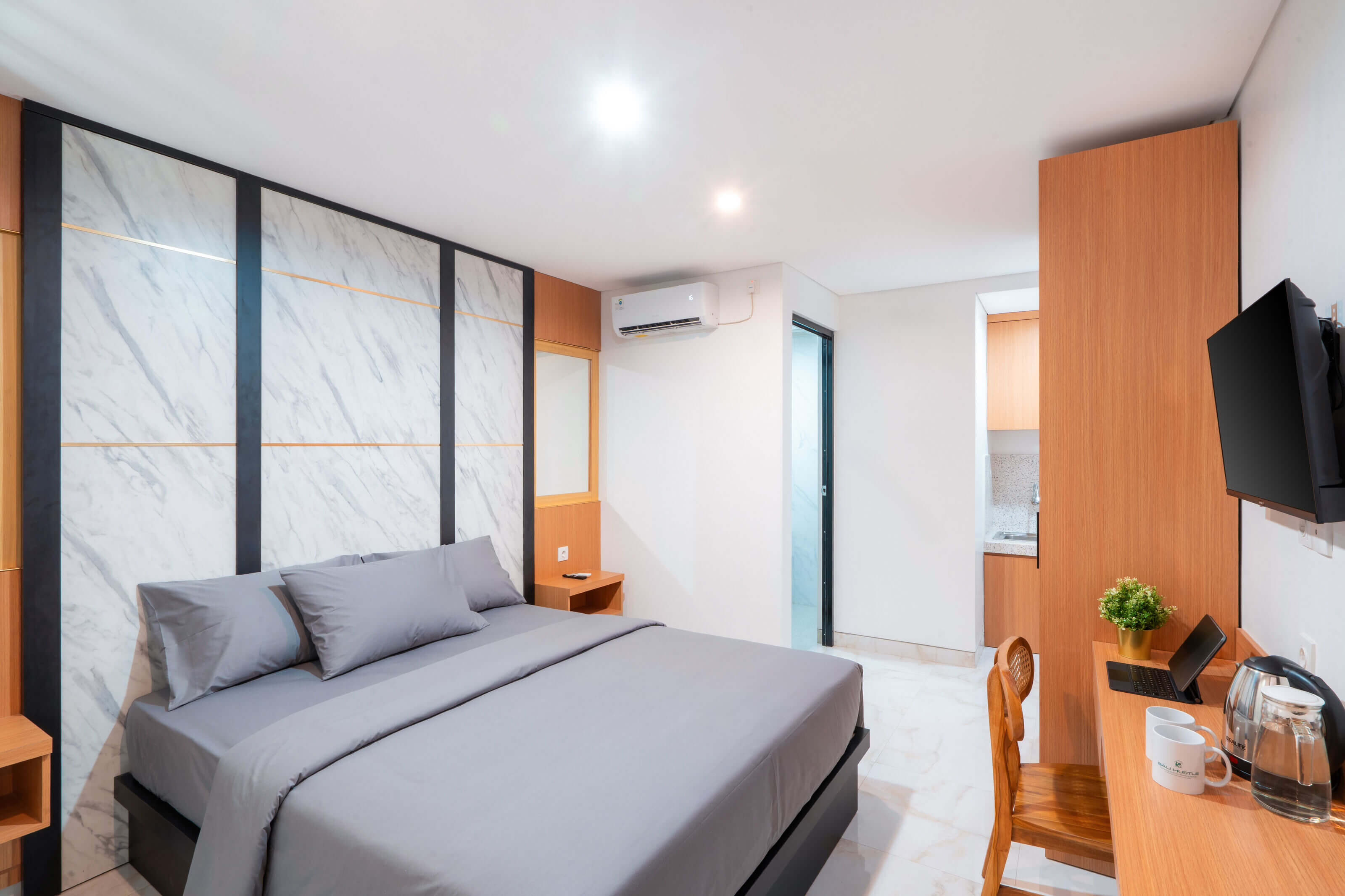 Deluxe Room 2
